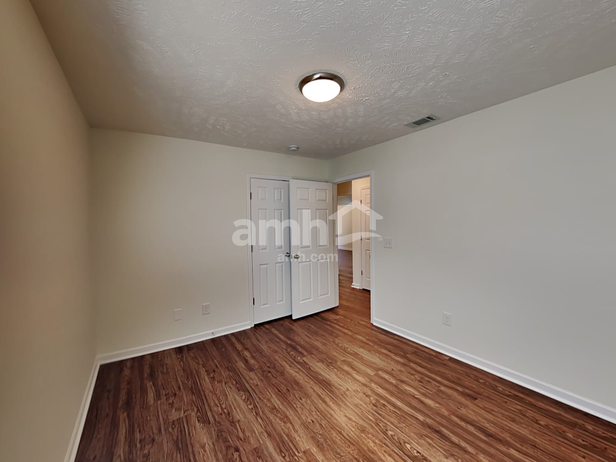 Building Photo - 504 Commendable Ln