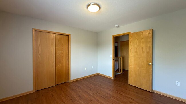 Building Photo - Great Townhome in Fort Collins