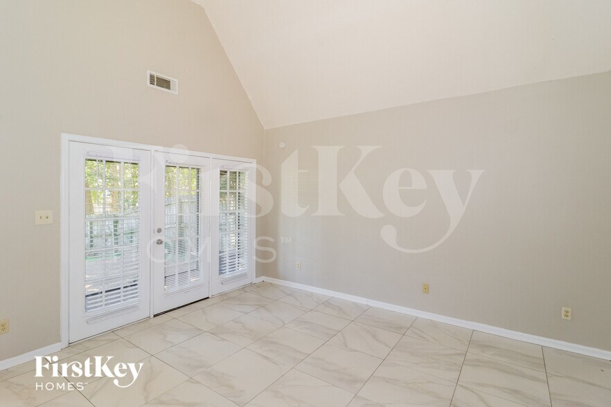 Building Photo - 1004 Appling Meadow Dr