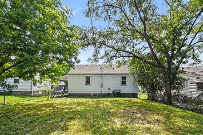 Building Photo - 5613 Statler Ave