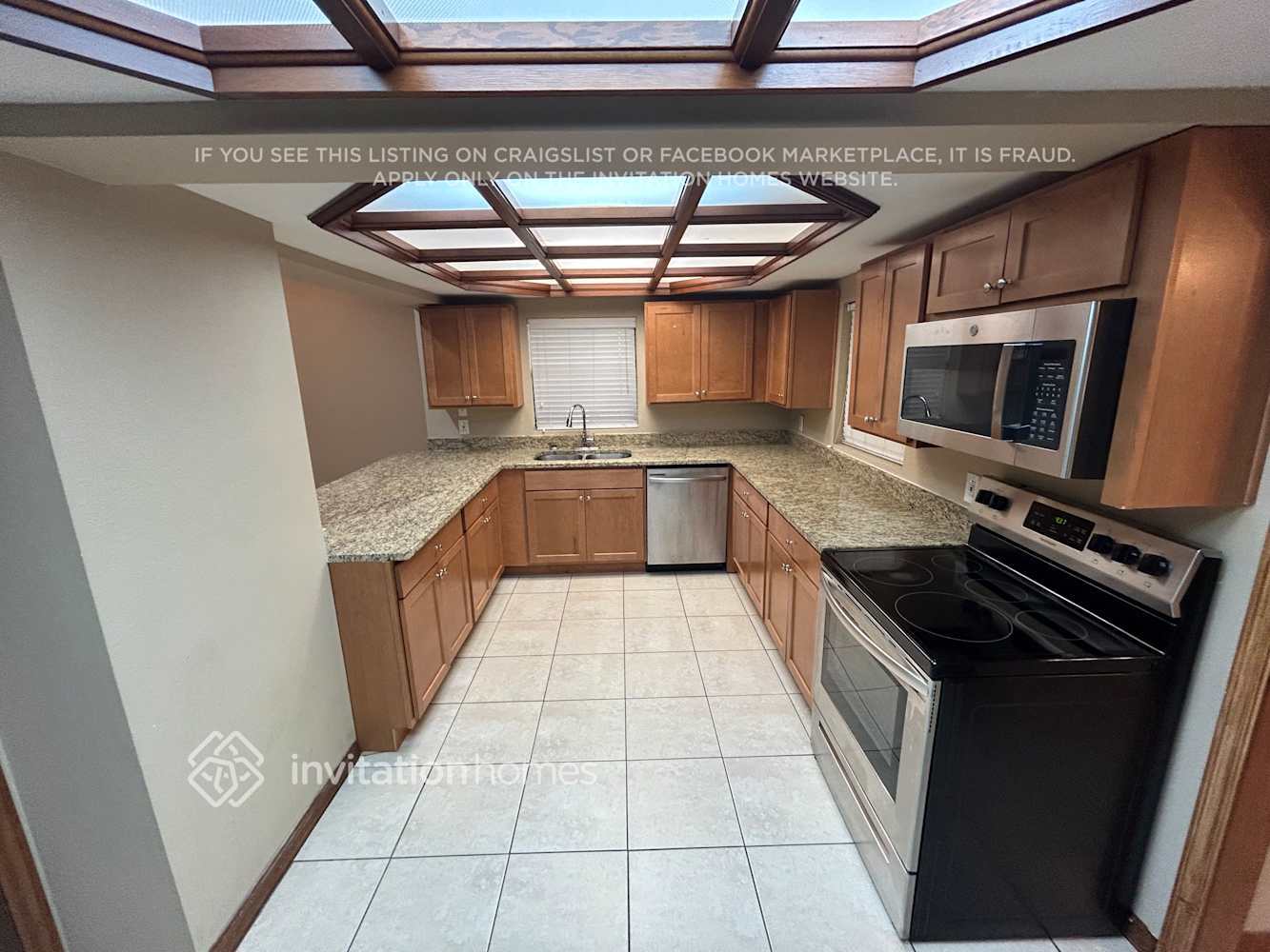 Building Photo - 3903 Applegate Cir