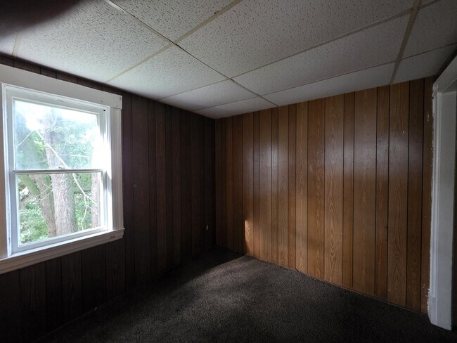 Building Photo - 1023 E Lovejoy St