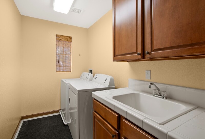 Building Photo - 151 Candela Cir