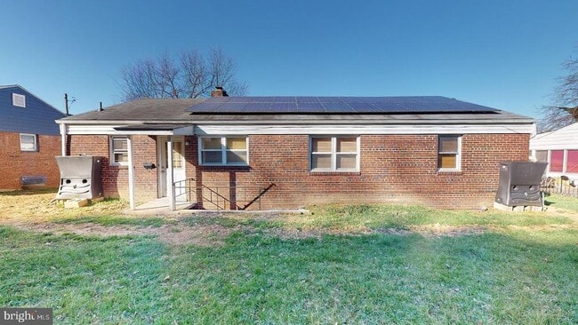 Building Photo - 3236 O St SE