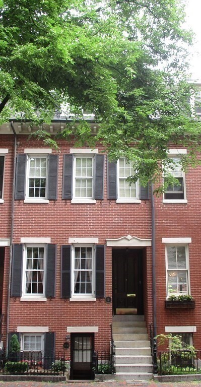 Building Photo - 15 Appleton St