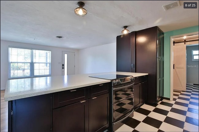 Building Photo - 7355 Cass Cir