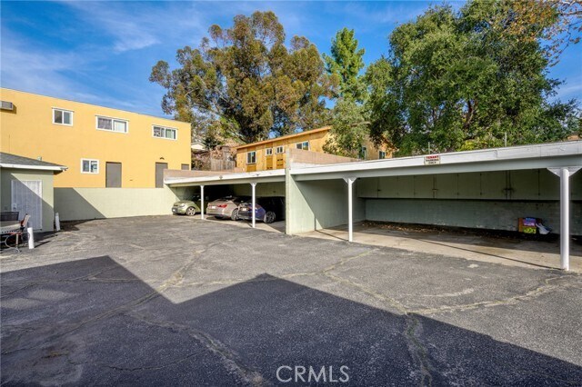 Building Photo - 10230 Silverton Ave