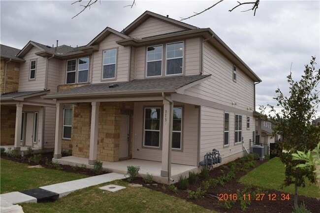 Primary Photo - 313 N Heatherwilde Blvd