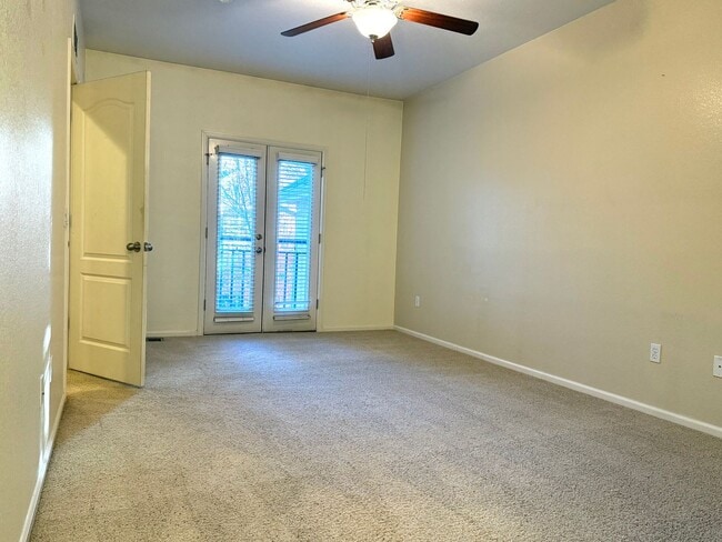 Building Photo - 2 bed/2.5 bath Townhome in Central Arvada ...