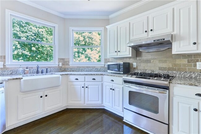 Building Photo - 10795 Cauley Creek Dr