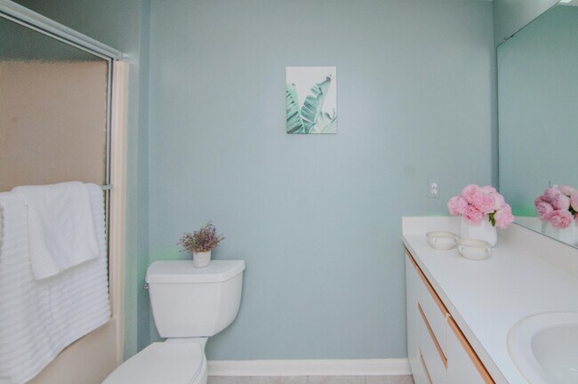 Building Photo - 1704 Weatherstone Dr