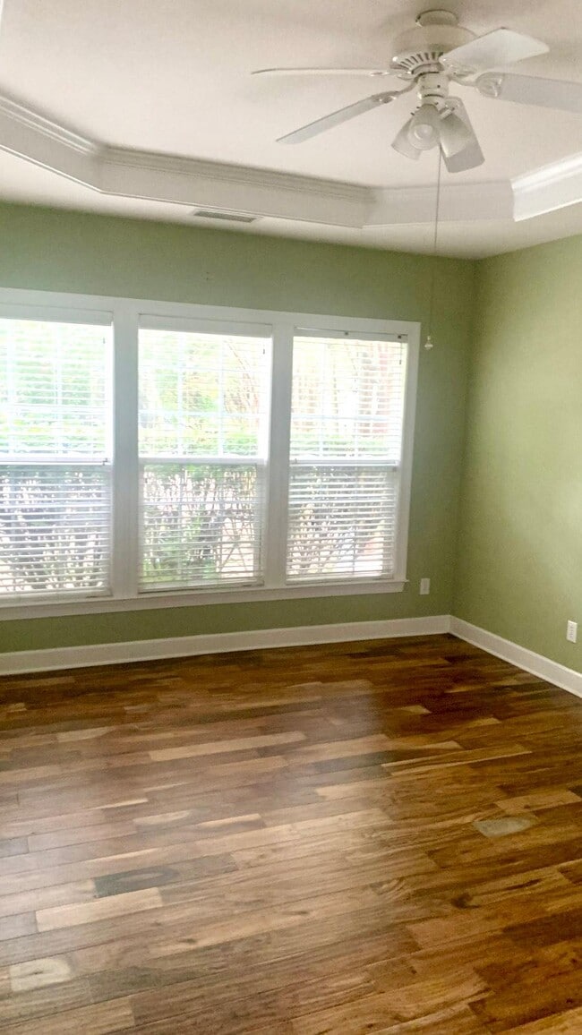 Building Photo - 11106 Knight Castle Dr