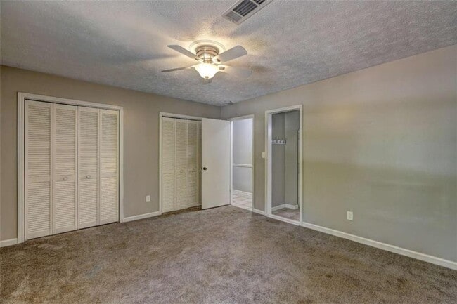 Building Photo - 100 Morgans Turn