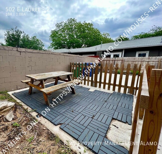 Building Photo - **APPLICATION RECEIVED** **MOVE IN SPECIAL...