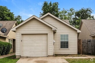 Building Photo - 1504 Pine Ln