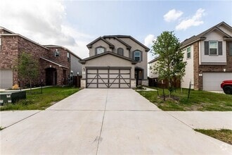 Building Photo - 316 Los Cobos Ln