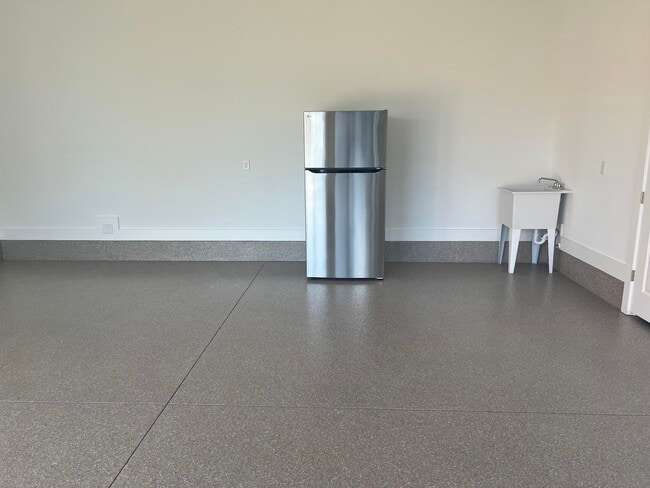 Building Photo - 101 Pollard Cv E