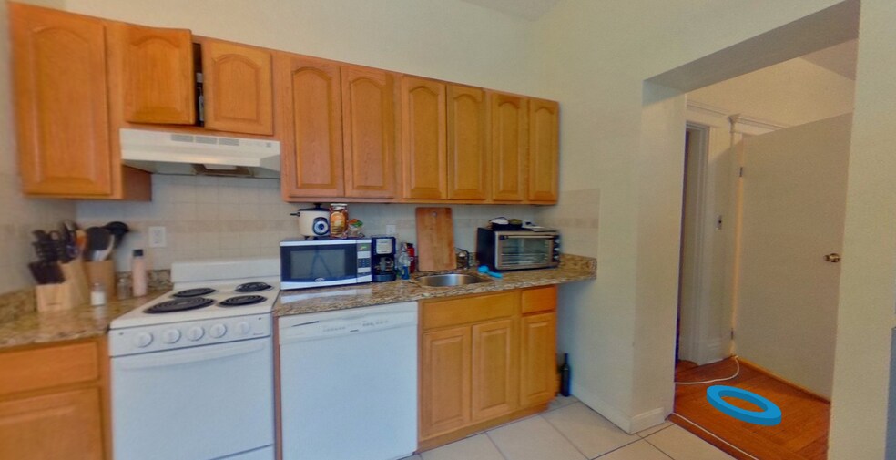 Building Photo - 22 Euston St