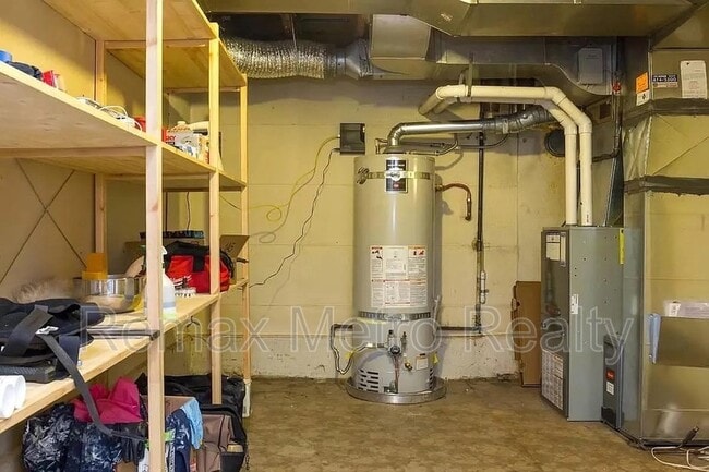 Building Photo - 6220 S Perry St