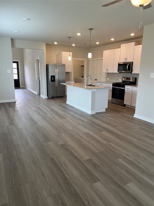 Building Photo - 1722 Cayden Oak Ln