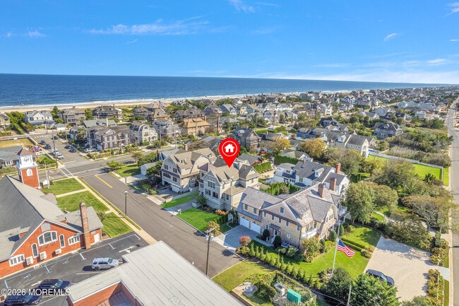 Building Photo - 45 Strickland St