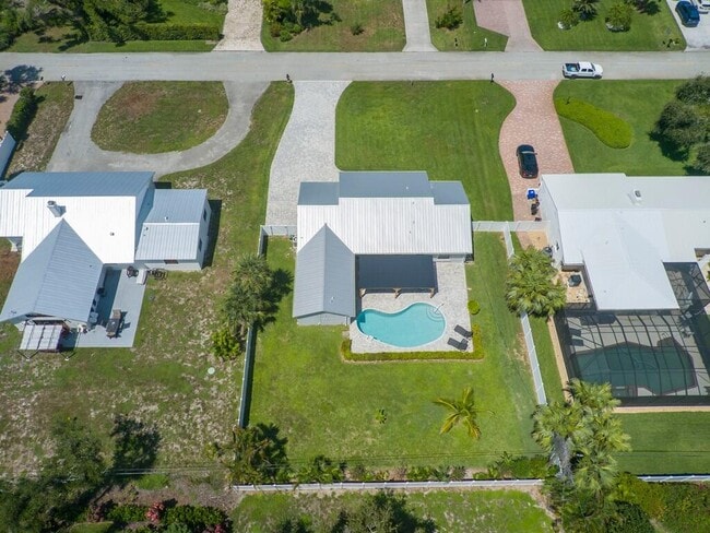 Building Photo - 606 Conn Way