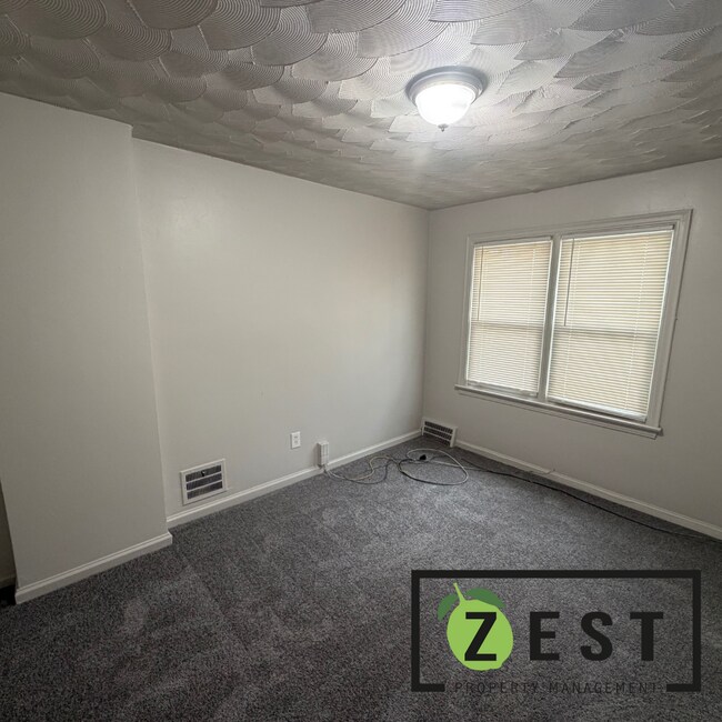 Building Photo - 18675 Meyers Rd