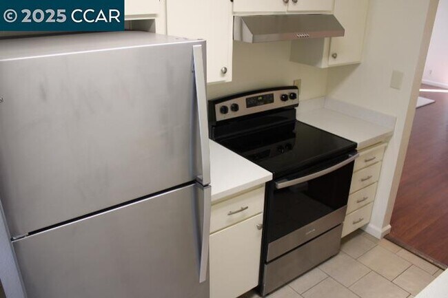 Building Photo - 4811 Appian Way