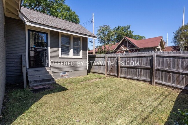 Building Photo - 1842 Mignon Ave