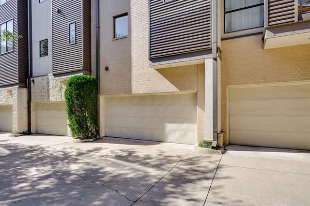 Building Photo - 4111 Newton Ave