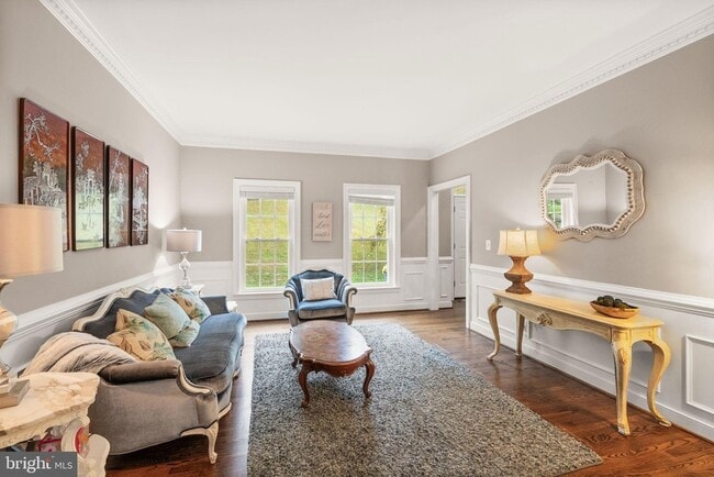 Building Photo - 10303 Bear Creek Dr