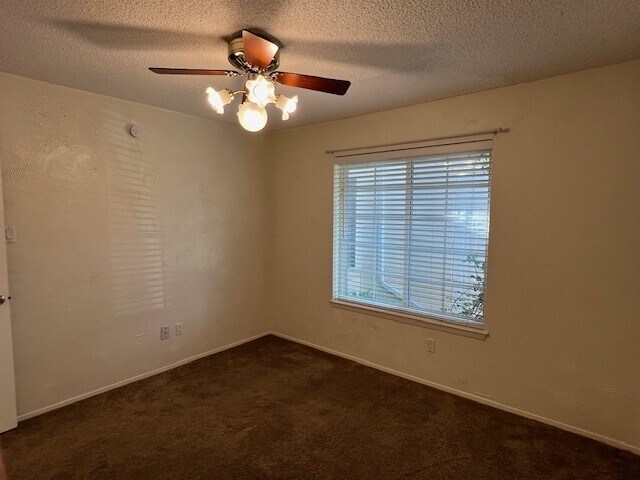 Building Photo - 1803 Foxlake Dr
