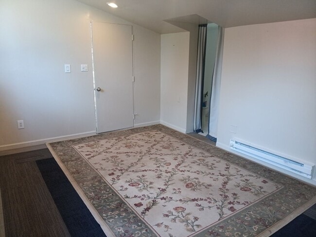 Building Photo - COZY HOME IN THE BEAUTIFUL TOWN OF TIJERAS | Showings available NOW!!