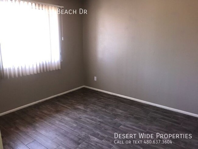 Building Photo - Great Tempe Location! 3 Bed 2 Bath Home wi...