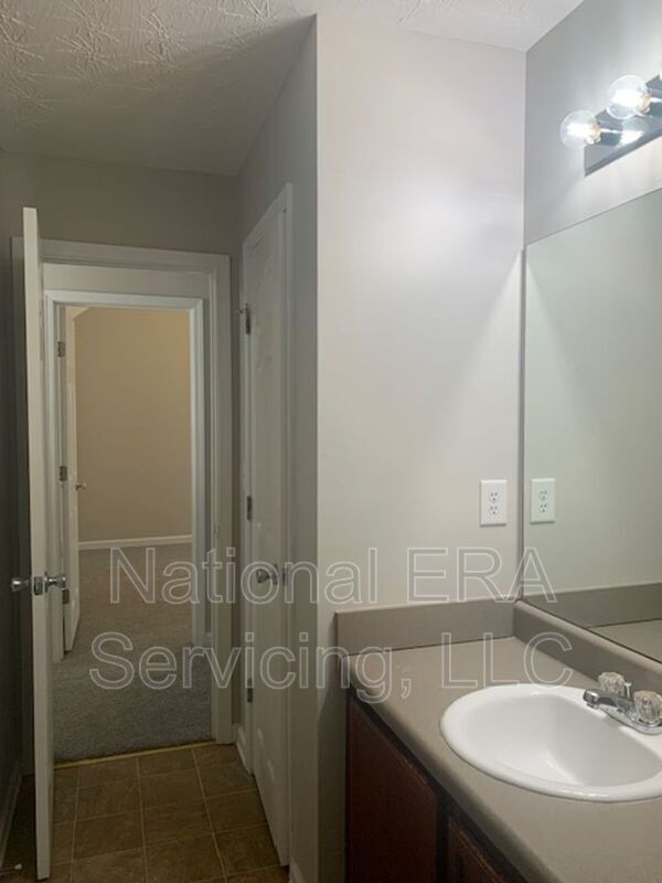Building Photo - 246 Millstone Dr