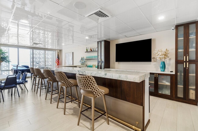 Building Photo - 3500 Galt Ocean Dr