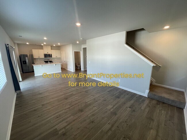 Building Photo - 1531 Rosewood Dr