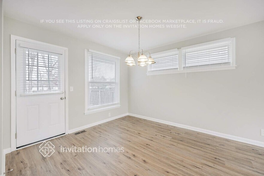Building Photo - 728 Winthorne Dr