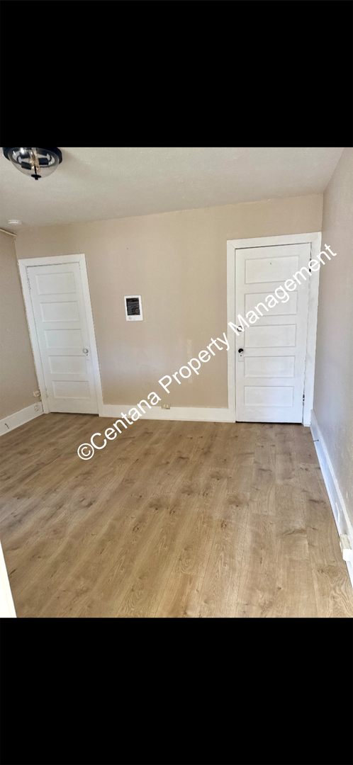 Building Photo - 614 W Park St