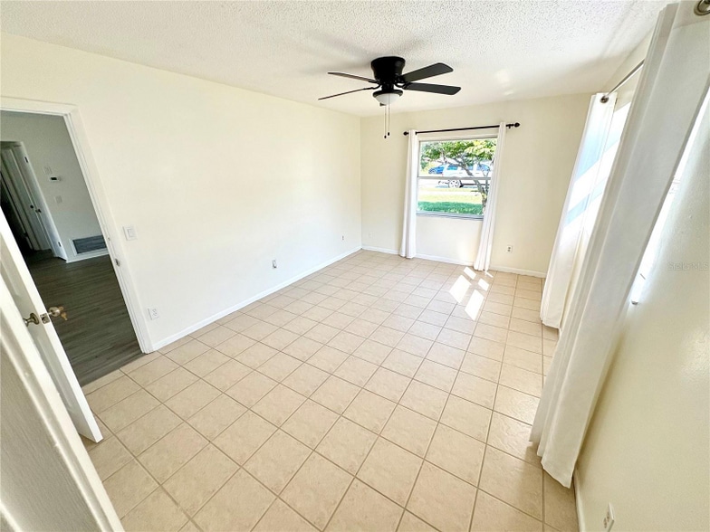 Building Photo - 5389 Mariner Blvd