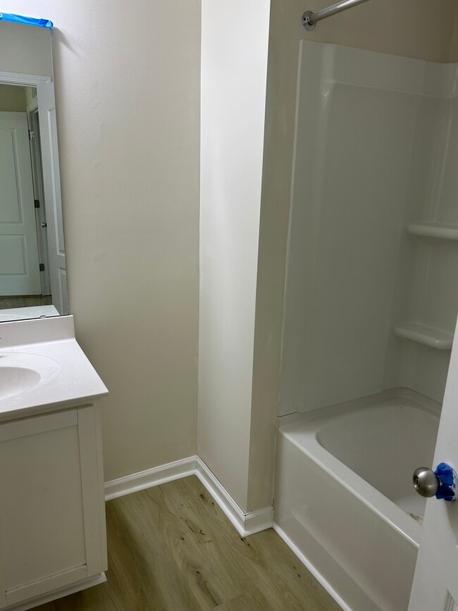 Building Photo - 1670 Sandersted Village Cir