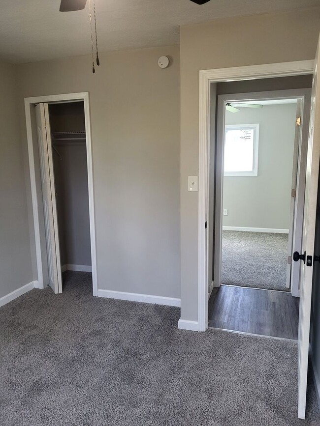 Building Photo - Newly renovated 4 bedroom house in North V...