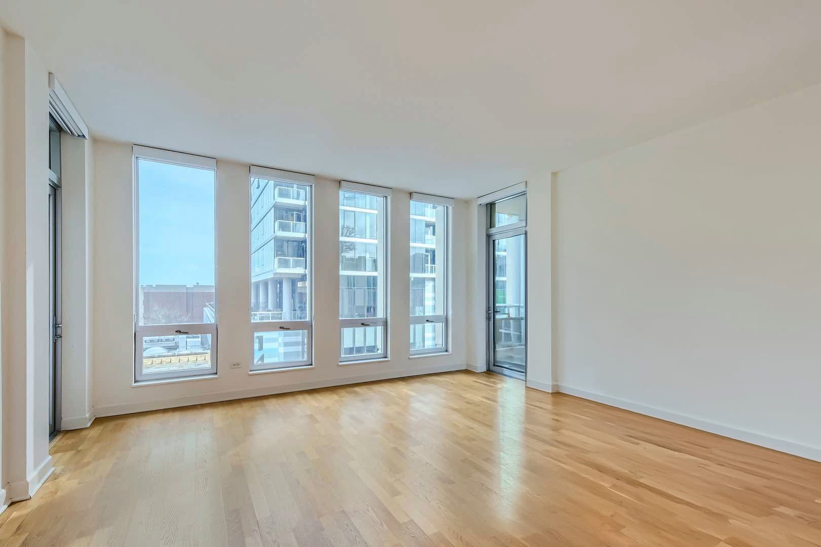 Building Photo - 1400 S Michigan Ave