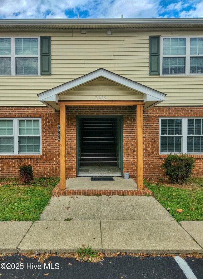 Primary Photo - 2318 Indian Dr