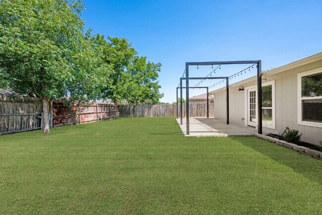 Building Photo - Renovated 3BR | Open Concept | Large Outdoor Space | Keller ISD