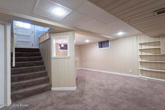 Building Photo - 3725 Warner Ave