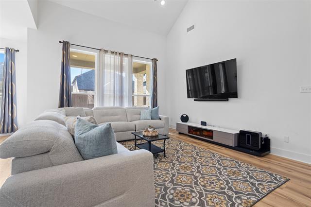 Building Photo - 1136 Saddle Ridge Dr