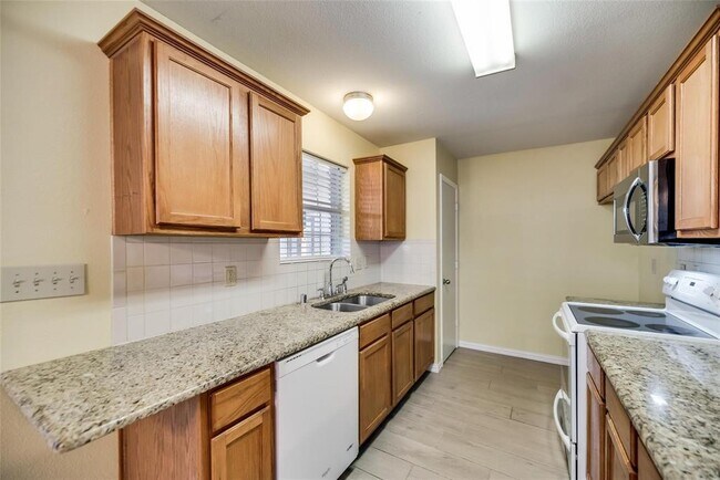 Building Photo - 509 Joyce Way