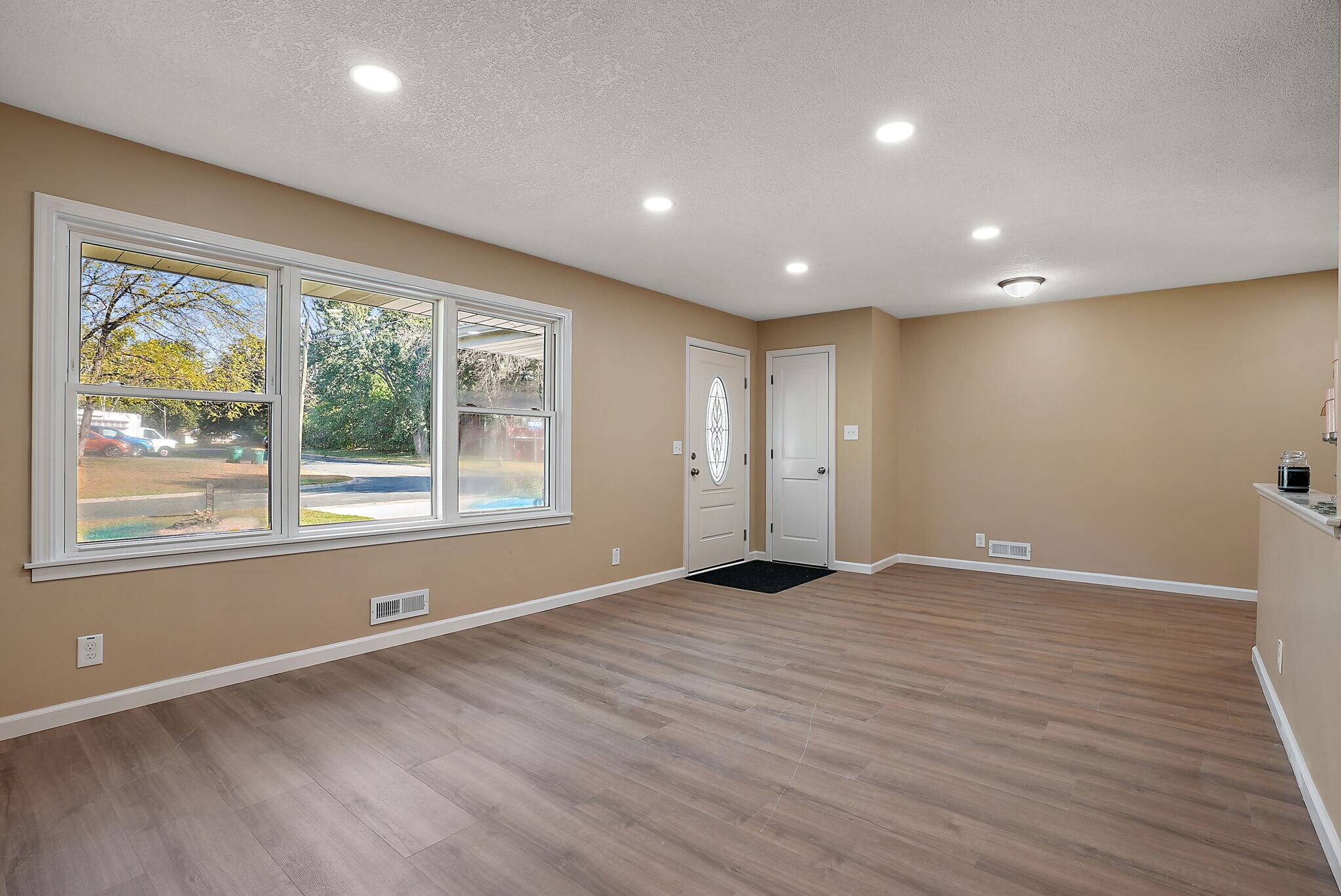 Building Photo - 7961 59th Ave N