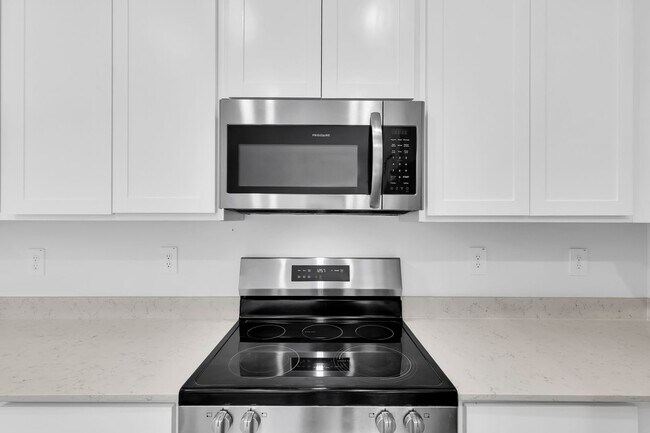 Building Photo - 4915 SW 81st Lp